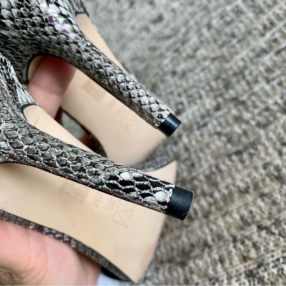 Pelle Moda Leather Animal Print Heels - Picture 8 of 8